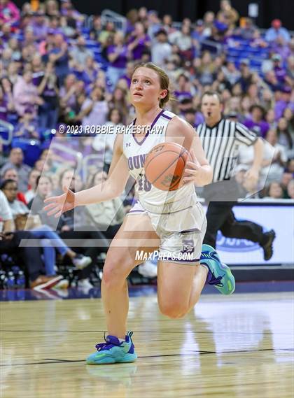 Thumbnail 1 in Boerne vs. Sunnyvale (UIL 4A Basketball State Semifinal) photogallery.