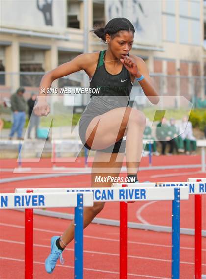 Thumbnail 1 in Title IX Invitational photogallery.