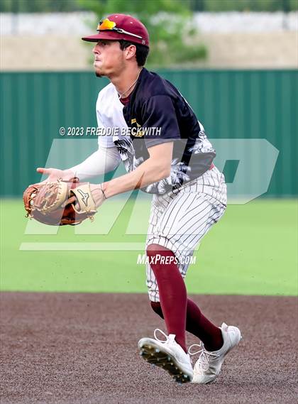 Thumbnail 2 in Collinsville vs Muenster (UIL 2A Baseball Area) photogallery.
