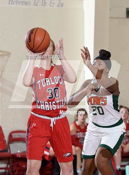 Thumbnail 1 in Turlock Christian vs. Mesa Verde (Viking Classic) photogallery.