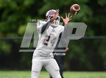 Thumbnail 3 in Loomis Chaffee @ Trinity-Pawling photogallery.