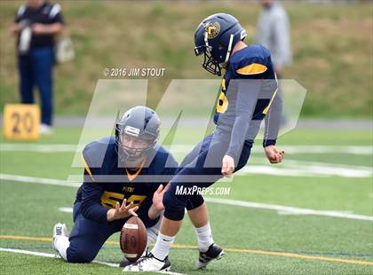 Thumbnail 3 in Loomis Chaffee @ Trinity-Pawling photogallery.