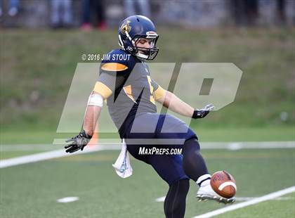 Thumbnail 1 in Loomis Chaffee @ Trinity-Pawling photogallery.