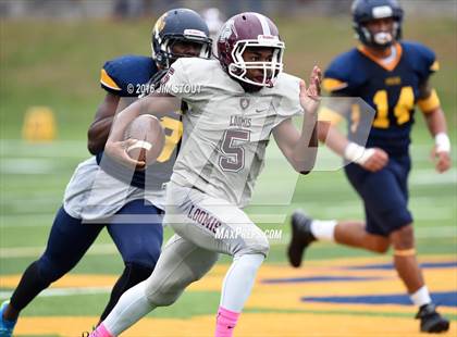 Thumbnail 3 in Loomis Chaffee @ Trinity-Pawling photogallery.