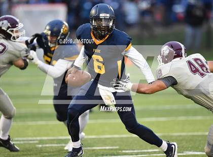 Thumbnail 3 in Loomis Chaffee @ Trinity-Pawling photogallery.