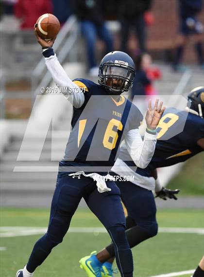 Thumbnail 3 in Loomis Chaffee @ Trinity-Pawling photogallery.