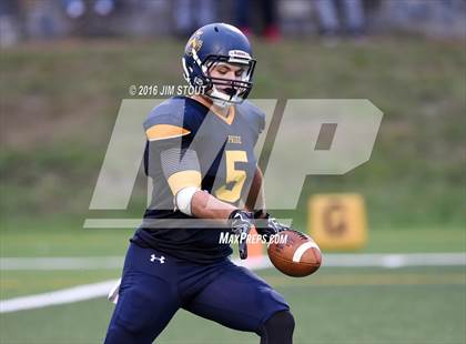 Thumbnail 3 in Loomis Chaffee @ Trinity-Pawling photogallery.