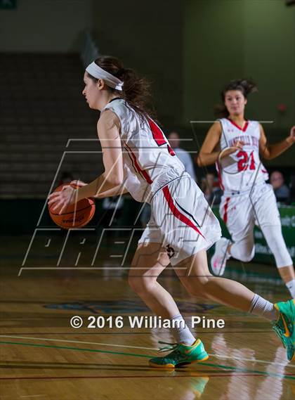 Thumbnail 3 in Jamesville-DeWitt vs. Floral Park Memorial (NYSPHSAA Class A Final) photogallery.