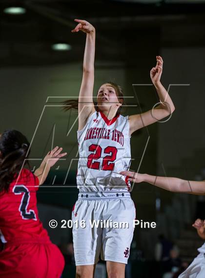 Thumbnail 1 in Jamesville-DeWitt vs. Floral Park Memorial (NYSPHSAA Class A Final) photogallery.
