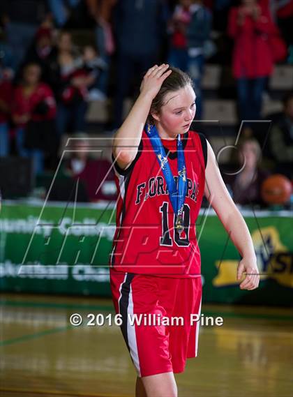 Thumbnail 2 in Jamesville-DeWitt vs. Floral Park Memorial (NYSPHSAA Class A Final) photogallery.