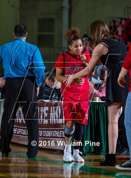Thumbnail 3 in Jamesville-DeWitt vs. Floral Park Memorial (NYSPHSAA Class A Final) photogallery.