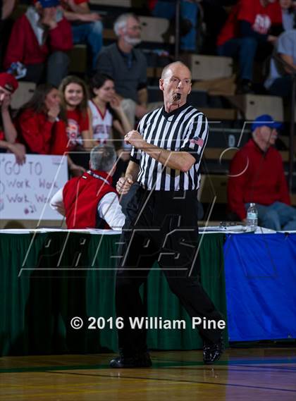 Thumbnail 2 in Jamesville-DeWitt vs. Floral Park Memorial (NYSPHSAA Class A Final) photogallery.
