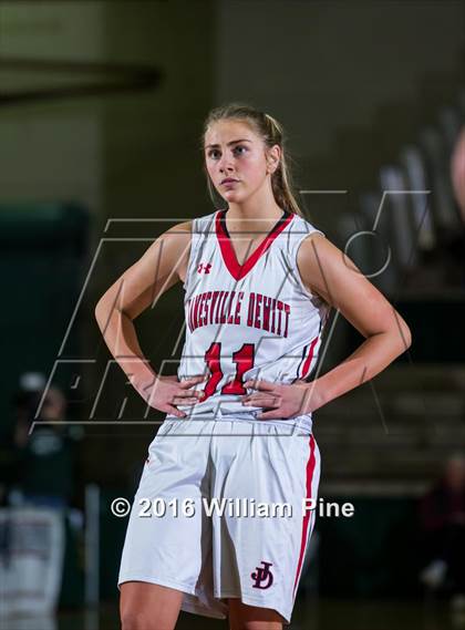 Thumbnail 2 in Jamesville-DeWitt vs. Floral Park Memorial (NYSPHSAA Class A Final) photogallery.