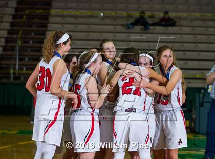Thumbnail 3 in Jamesville-DeWitt vs. Floral Park Memorial (NYSPHSAA Class A Final) photogallery.