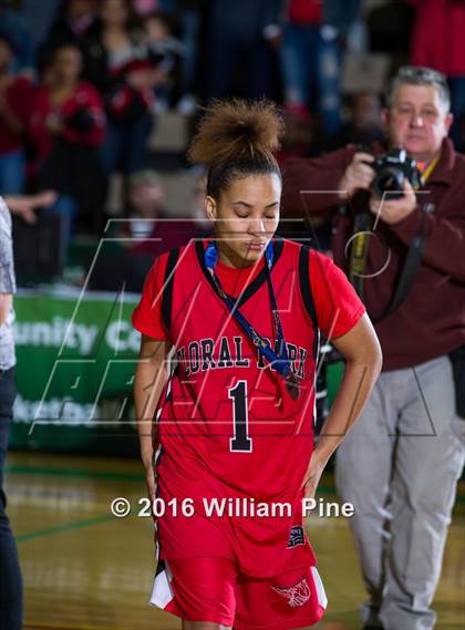 Thumbnail 3 in Jamesville-DeWitt vs. Floral Park Memorial (NYSPHSAA Class A Final) photogallery.