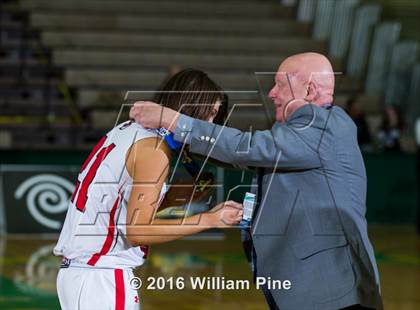 Thumbnail 3 in Jamesville-DeWitt vs. Floral Park Memorial (NYSPHSAA Class A Final) photogallery.