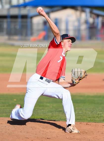Thumbnail 1 in Cortez vs. Coronado photogallery.