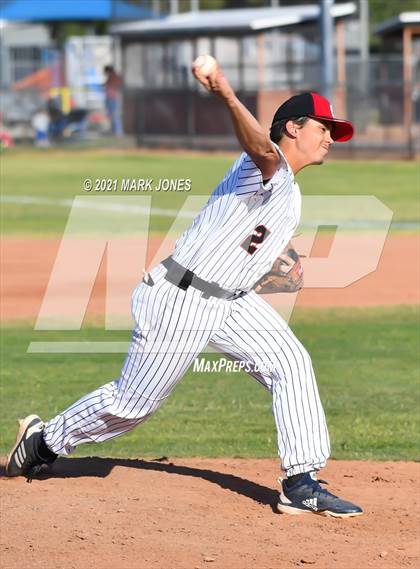 Thumbnail 1 in Cortez vs. Coronado photogallery.