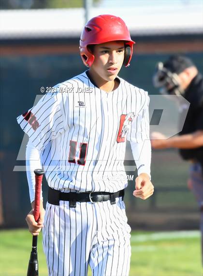 Thumbnail 3 in Cortez vs. Coronado photogallery.