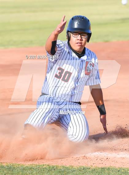 Thumbnail 3 in Cortez vs. Coronado photogallery.
