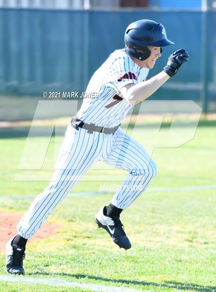 Thumbnail 3 in Cortez vs. Coronado photogallery.