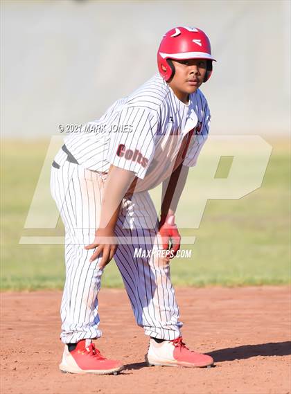 Thumbnail 3 in Cortez vs. Coronado photogallery.