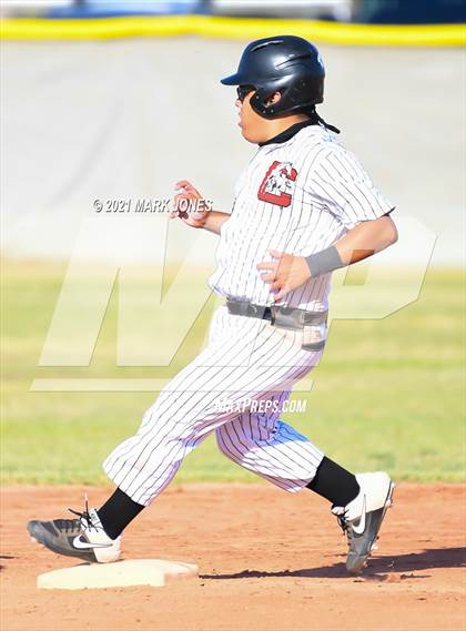 Thumbnail 3 in Cortez vs. Coronado photogallery.
