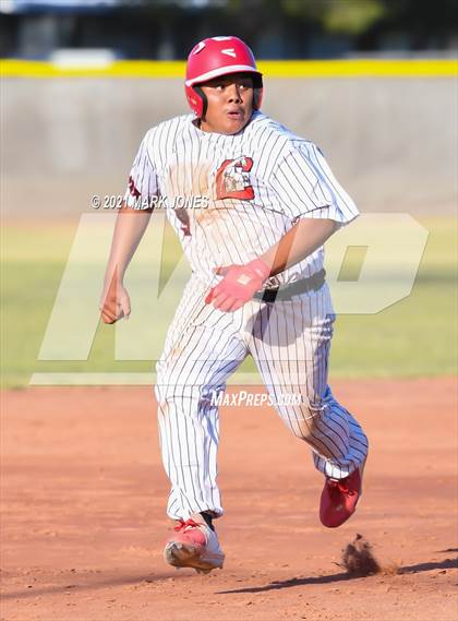 Thumbnail 3 in Cortez vs. Coronado photogallery.