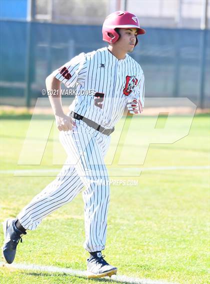 Thumbnail 1 in Cortez vs. Coronado photogallery.