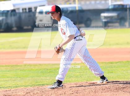 Thumbnail 2 in Cortez vs. Coronado photogallery.
