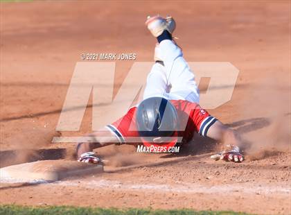 Thumbnail 3 in Cortez vs. Coronado photogallery.