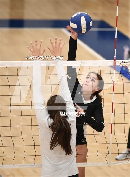 Thumbnail 3 in Cookeville @ Wilson Central photogallery.