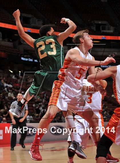 Thumbnail 2 in Long Beach Poly vs. Mission Viejo (CIF SS 1AA Final) photogallery.