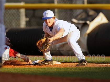 Thumbnail 1 in Tuscaloosa County vs. Huntsville photogallery.