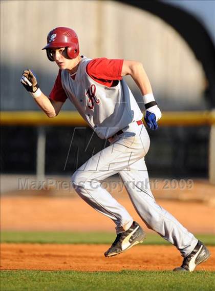 Thumbnail 3 in Tuscaloosa County vs. Huntsville photogallery.