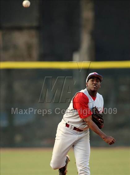Thumbnail 1 in Tuscaloosa County vs. Huntsville photogallery.