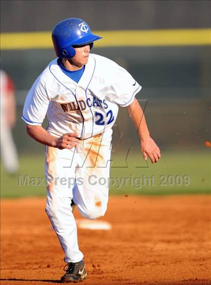 Thumbnail 2 in Tuscaloosa County vs. Huntsville photogallery.