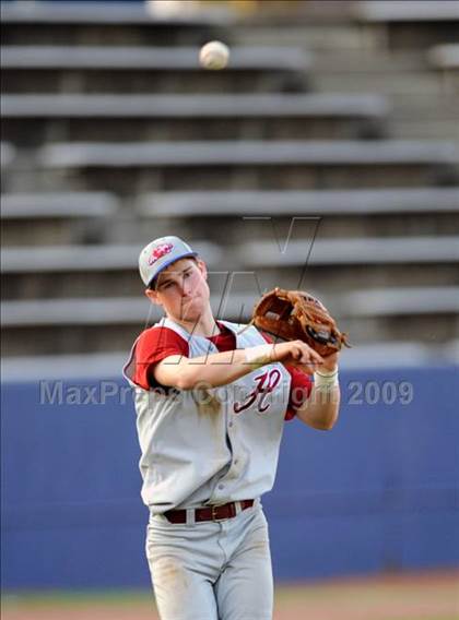 Thumbnail 3 in Tuscaloosa County vs. Huntsville photogallery.
