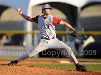 Thumbnail 2 in Tuscaloosa County vs. Huntsville photogallery.