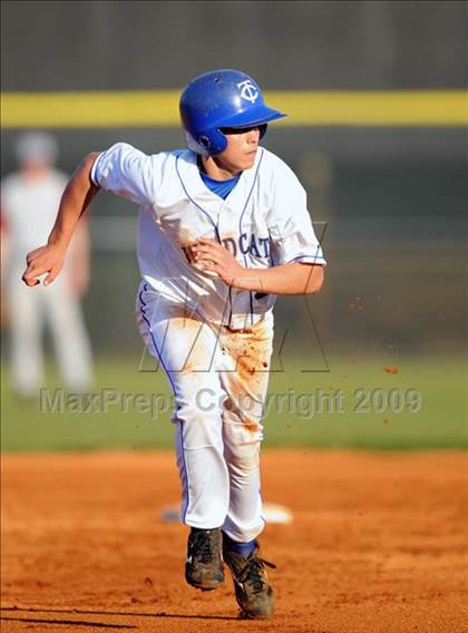 Thumbnail 1 in Tuscaloosa County vs. Huntsville photogallery.