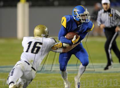 Thumbnail 2 in Central Catholic vs. Bakersfield Christian (CIF State D4 Final) photogallery.