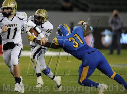 Thumbnail 3 in Central Catholic vs. Bakersfield Christian (CIF State D4 Final) photogallery.