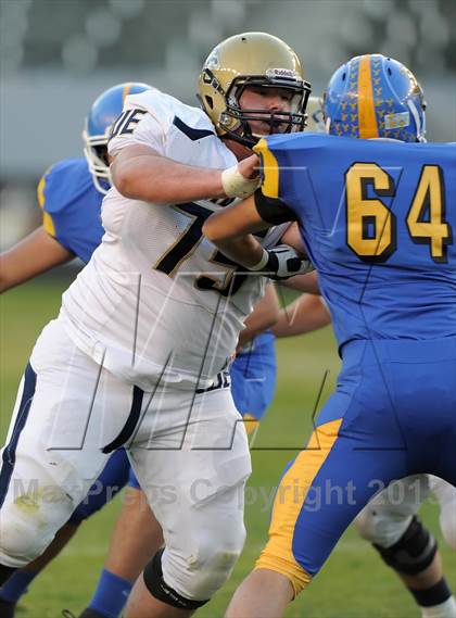 Thumbnail 1 in Central Catholic vs. Bakersfield Christian (CIF State D4 Final) photogallery.