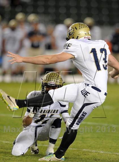 Thumbnail 3 in Central Catholic vs. Bakersfield Christian (CIF State D4 Final) photogallery.