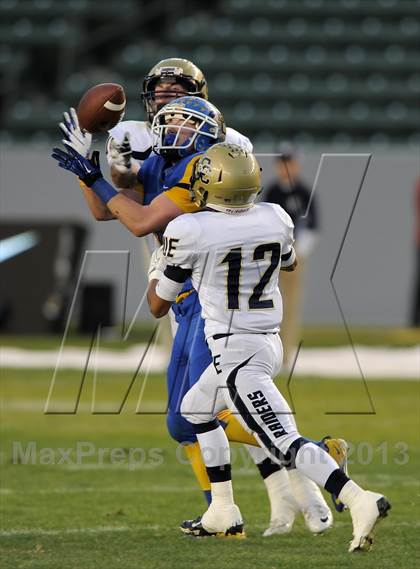 Thumbnail 2 in Central Catholic vs. Bakersfield Christian (CIF State D4 Final) photogallery.