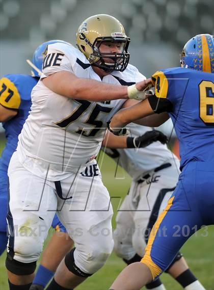 Thumbnail 2 in Central Catholic vs. Bakersfield Christian (CIF State D4 Final) photogallery.