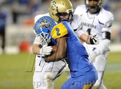 Thumbnail 3 in Central Catholic vs. Bakersfield Christian (CIF State D4 Final) photogallery.