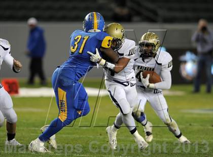 Thumbnail 3 in Central Catholic vs. Bakersfield Christian (CIF State D4 Final) photogallery.