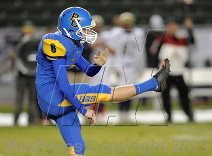 Thumbnail 2 in Central Catholic vs. Bakersfield Christian (CIF State D4 Final) photogallery.