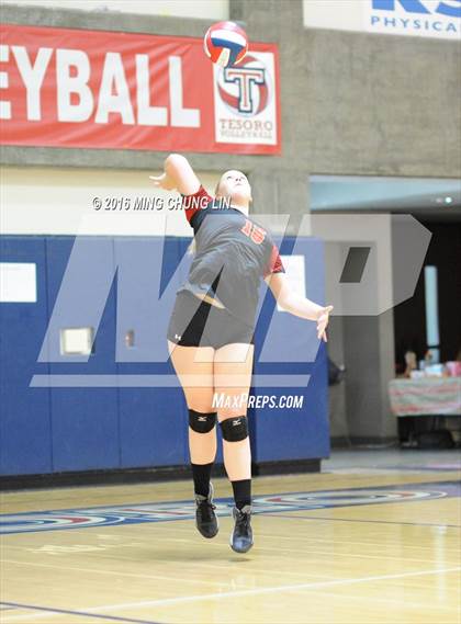 Thumbnail 1 in Dana Hills vs. Mission Viejo (OC Varsity Classic) photogallery.